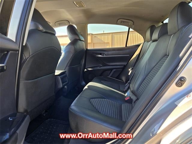 2018 Toyota Camry SE Auto (SE)