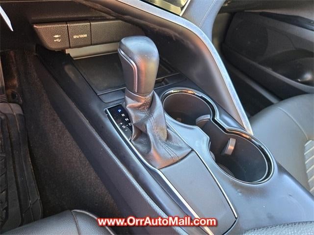 2018 Toyota Camry SE Auto (SE)