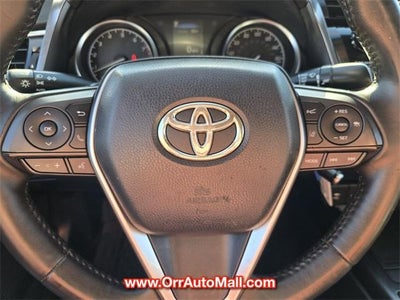 2018 Toyota Camry SE Auto (SE)