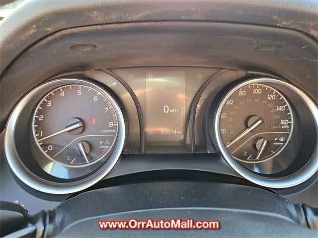 2018 Toyota Camry SE Auto (SE)