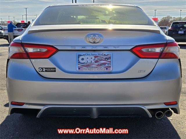 2018 Toyota Camry SE Auto (SE)