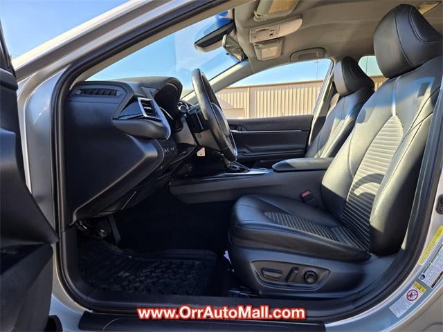 2018 Toyota Camry SE Auto (SE)