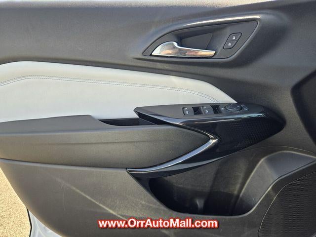 2025 Chevrolet Trax FWD 4dr LT