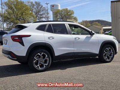 2025 Chevrolet Trax FWD 4dr LT