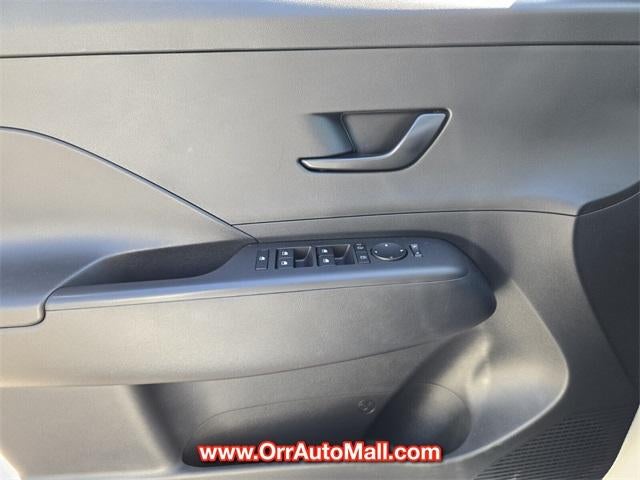 2024 Hyundai KONA SEL FWD