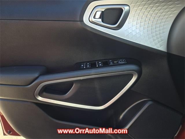 2025 Kia Soul LX FWD