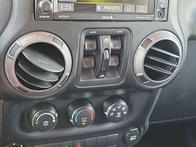 2015 Jeep Wrangler Unlimited 4WD 4dr Sport