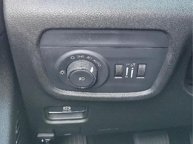 2022 Jeep Grand Cherokee Summit 4x2