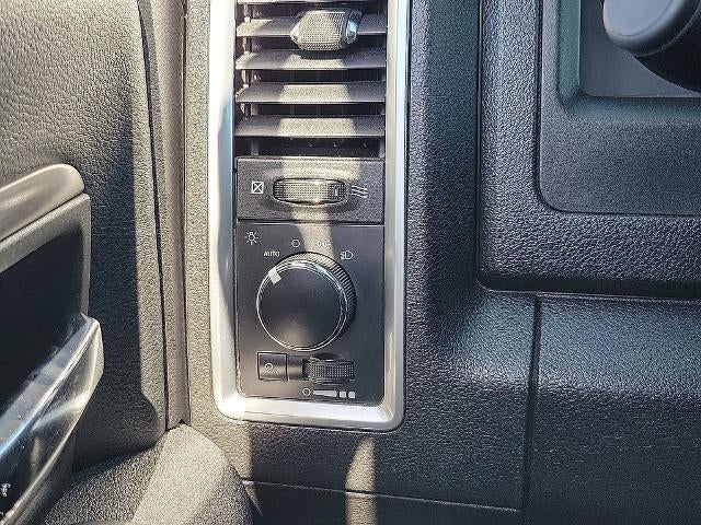 2024 RAM 1500 Classic Warlock 4x4 Crew Cab 5'7" Box