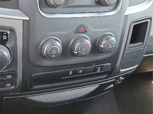 2024 RAM 1500 Classic Warlock 4x4 Crew Cab 5'7" Box