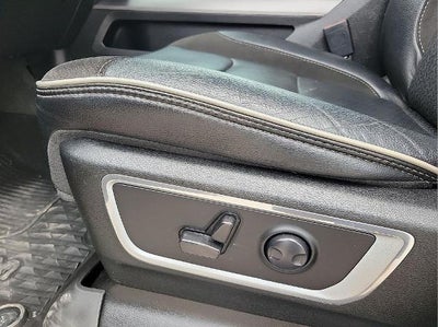2023 RAM 1500 Laramie 4x4 Crew Cab 5'7" Box