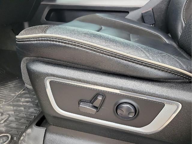2023 RAM 1500 Laramie 4x4 Crew Cab 5'7" Box