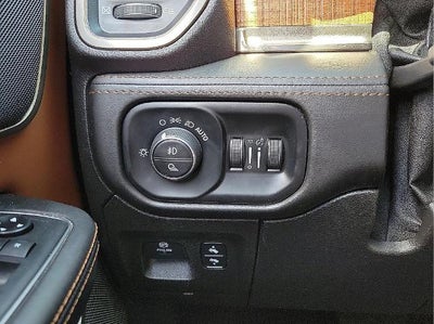 2020 RAM 1500 Longhorn 4x4 Crew Cab 5'7" Box