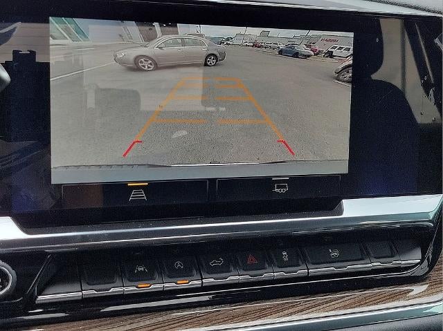 2024 Chevrolet Silverado 1500 Double Cab Standard Box 4-Wheel Drive LT 2FL