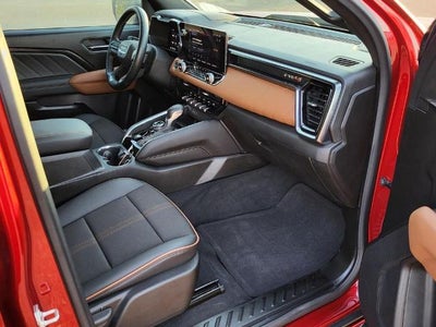 2024 GMC Canyon Crew Cab Short Box 4-Wheel Drive AT4