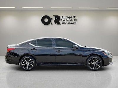 2025 Nissan Altima SR FWD