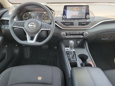 2025 Nissan Altima SV FWD
