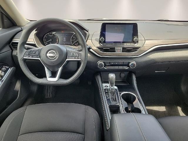 2023 Nissan Altima 2.5 SV Sedan