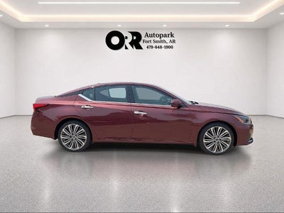 2024 Nissan Altima 2.5 SL Sedan