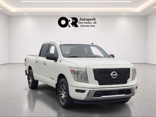 2021 Nissan Titan 4x4 Crew Cab SV