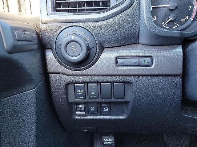 2023 Nissan Titan 4x4 Crew Cab PRO-4X