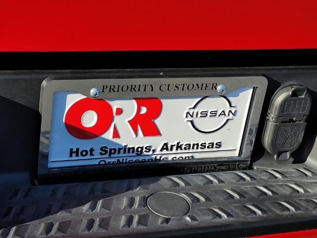 2024 Nissan Titan 4x4 Crew Cab SV