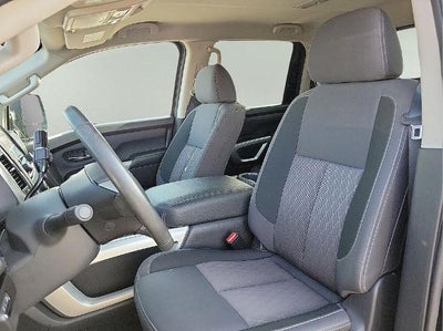 2024 Nissan Titan 4x2 Crew Cab SV