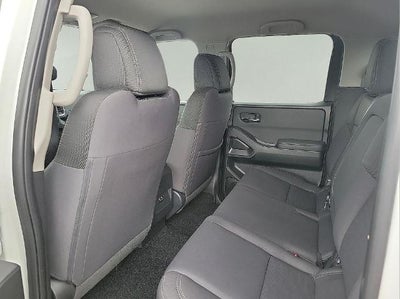 2024 Nissan Frontier Crew Cab 4x2 SV