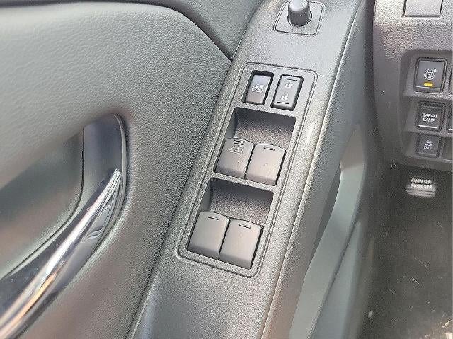 2025 Nissan Frontier Crew Cab 4x4 SV