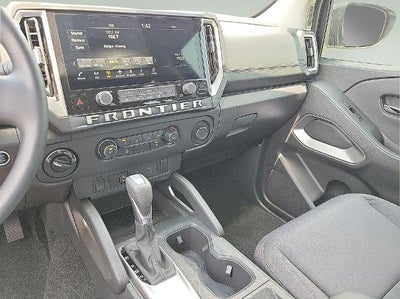 2025 Nissan Frontier Crew Cab 4x4 SV