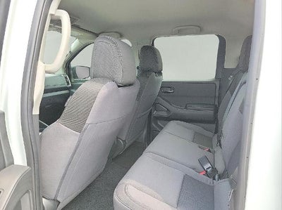 2025 Nissan Frontier Crew Cab 4x4 SV