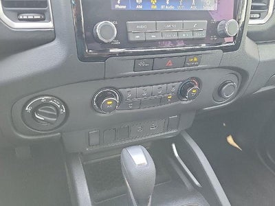 2024 Nissan Frontier Crew Cab 4x4 SV