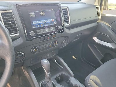 2024 Nissan Frontier Crew Cab 4x4 SV