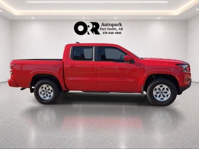 2024 Nissan Frontier Crew Cab 4x4 SV