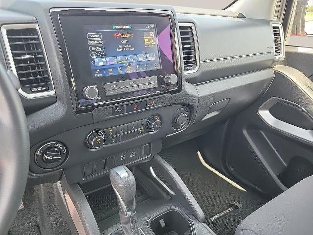 2023 Nissan Frontier Crew Cab 4x4 SV Auto