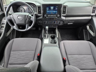 2024 Nissan Frontier Crew Cab 4x4 SV