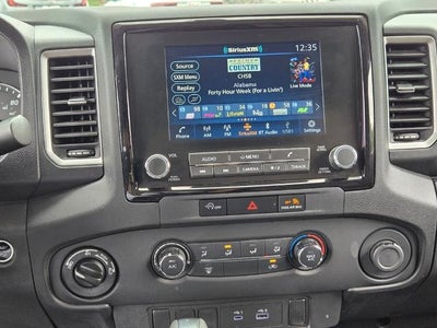2024 Nissan Frontier Crew Cab 4x4 SV