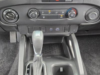 2024 Nissan Frontier Crew Cab 4x4 SV