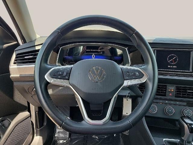 2025 Volkswagen Atlas Cross Sport 2.0T SE w/Technology 4MOTION