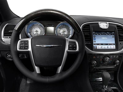2013 Chrysler 300 4dr Sdn RWD