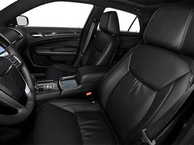2013 Chrysler 300 4dr Sdn RWD