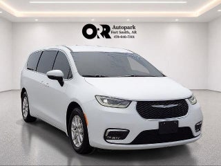2023 Chrysler Pacifica Touring L FWD