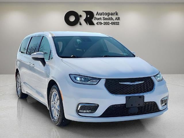 2023 Chrysler Pacifica Touring L FWD