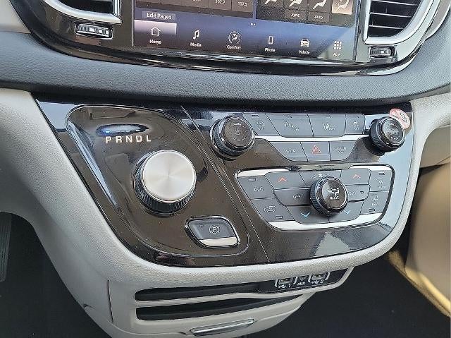 2023 Chrysler Pacifica Touring L FWD