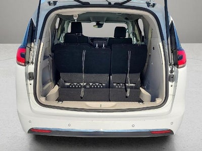 2023 Chrysler Pacifica Touring L FWD