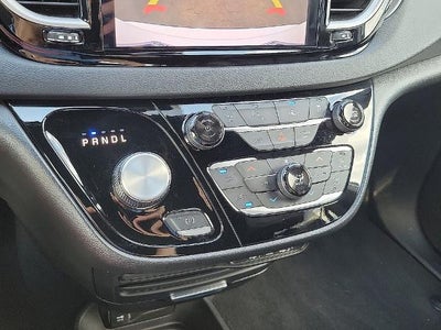 2025 Chrysler Pacifica Select FWD