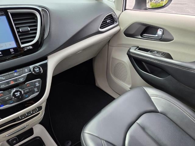 2023 Chrysler Pacifica Touring L FWD