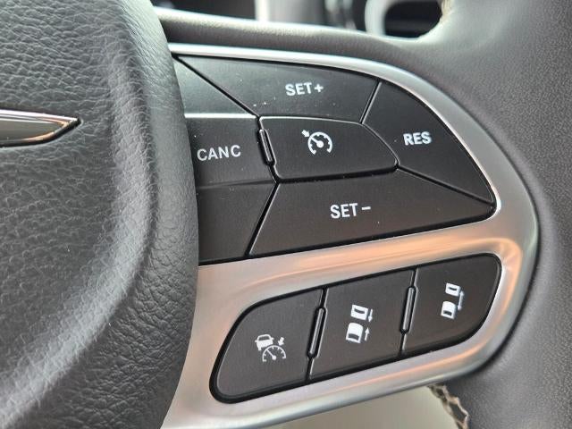 2023 Chrysler Pacifica Touring L FWD