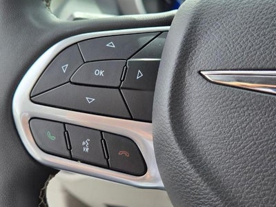 2023 Chrysler Pacifica Touring L FWD