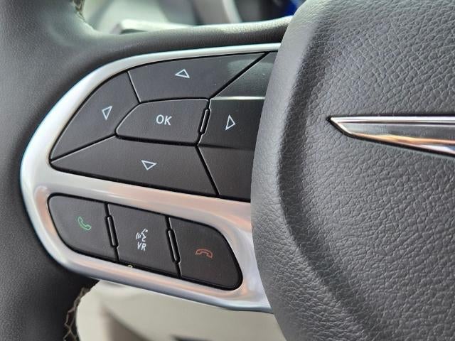 2023 Chrysler Pacifica Touring L FWD